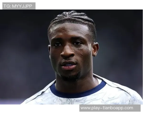 库杜斯本赛季运动战助攻已达四次领跑英超小心枪手防线