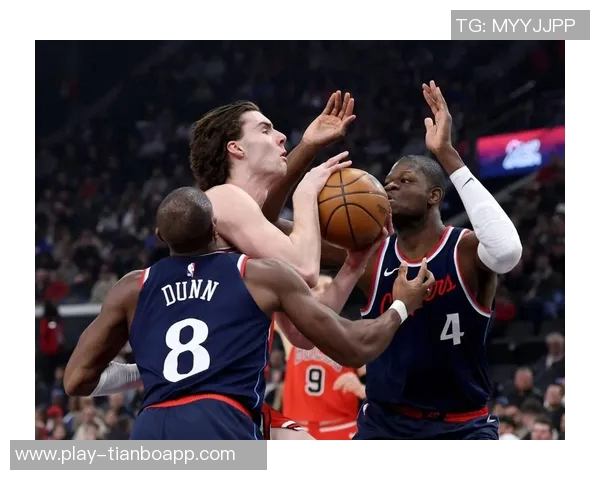 快船明确表态不考虑交易哈登下赛季合同仅1332万受保障