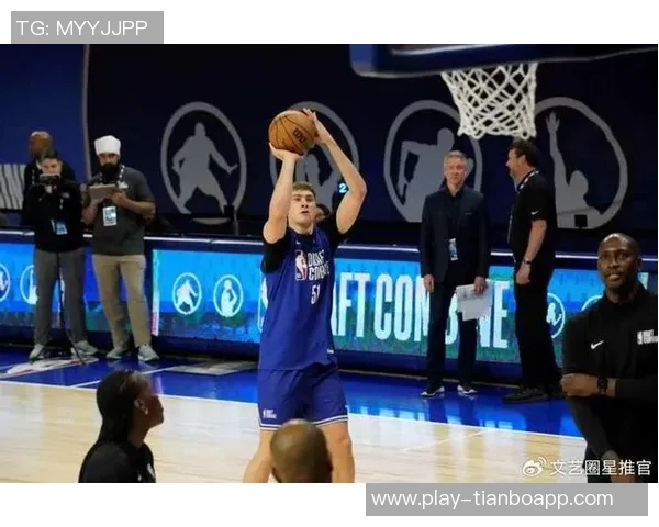 弗拉格单场30分创纪录成第二年轻球员仅次于詹姆斯35分更年轻