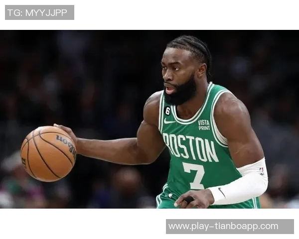 杰伦布朗因病缺阵昨日今日状态回暖将出战湖人比赛 杰伦布朗因病缺阵昨日今日状态回暖将出战湖人比赛